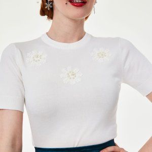 Voodoo Vixen 1950s Style White Joyanne Snowflake Sweater Top